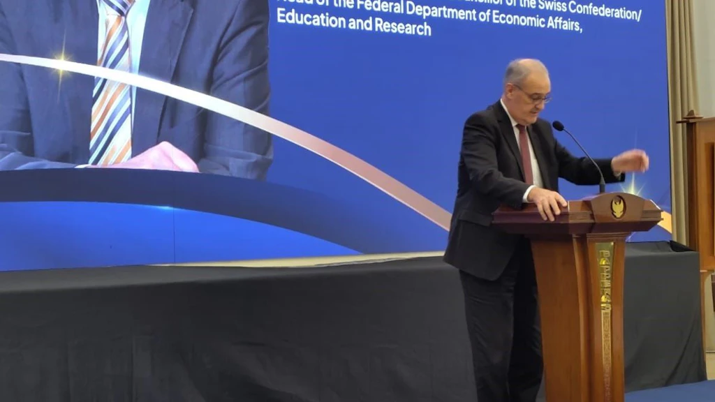 Lors de sa mission économique en Indonésie, conseiller fédéral Guy Parmelin a lancé le nouveau programme de coopération du SECO pour 2025-2028.